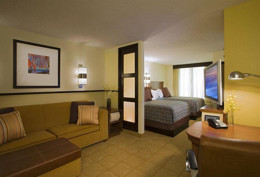 Hyatt Place Atlanta Alpharetta North Point Mall Room photo