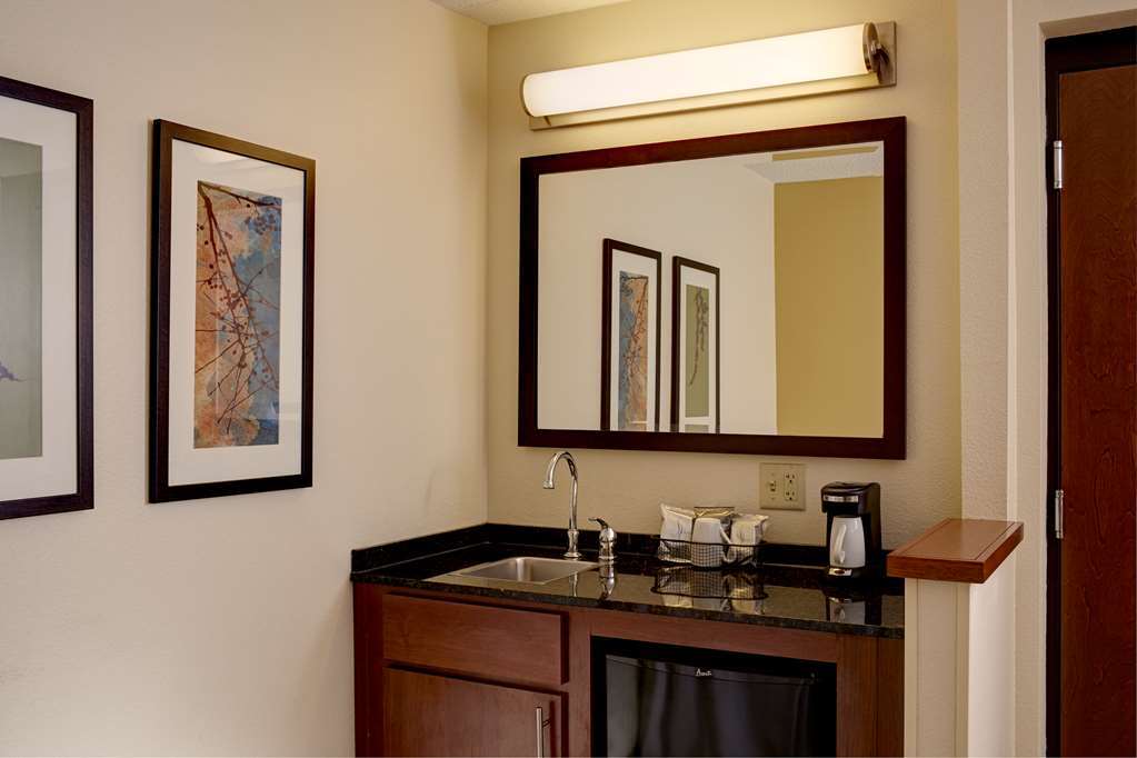 Hyatt Place Atlanta Alpharetta North Point Mall Room photo