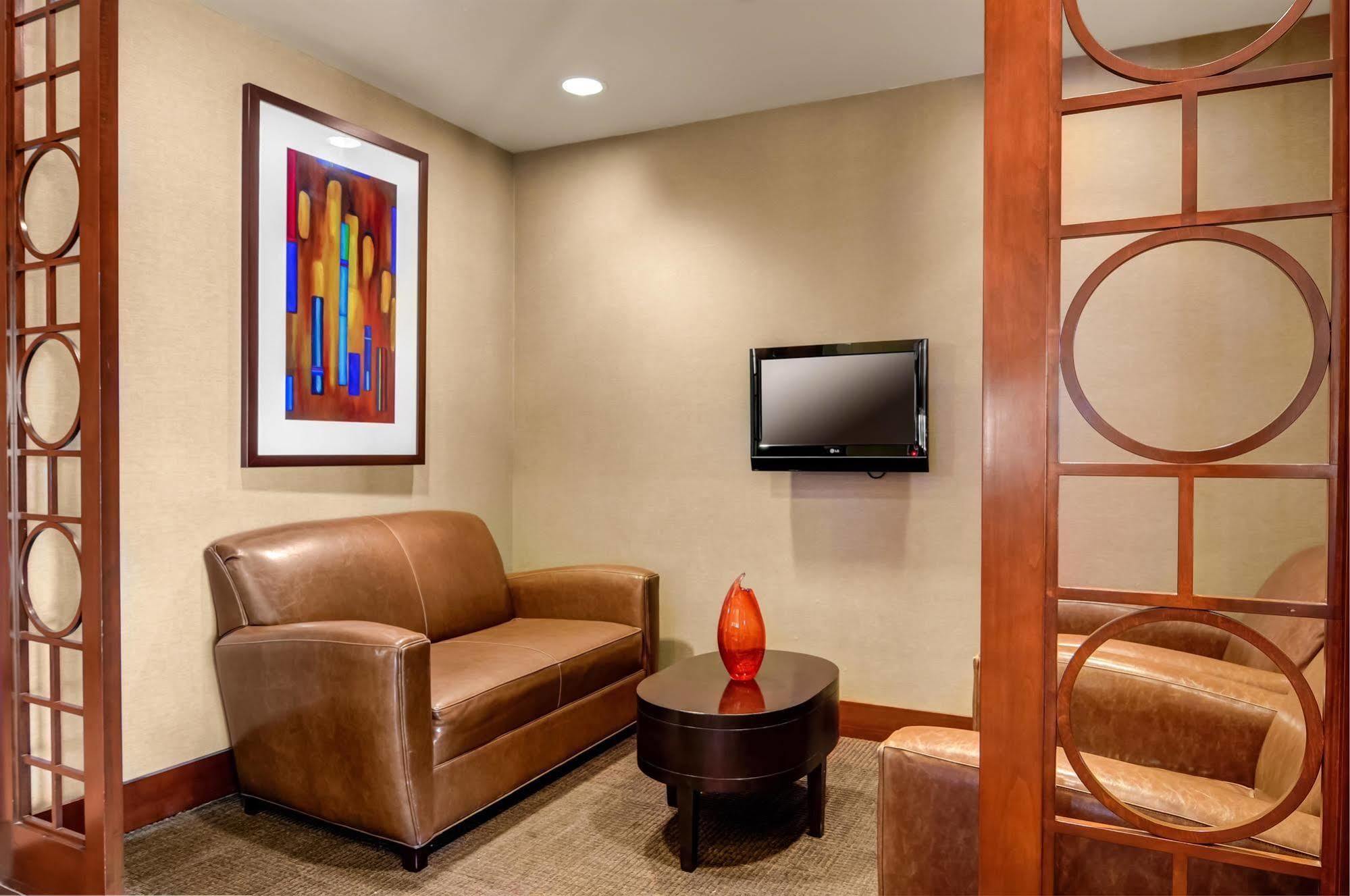 Hyatt Place Atlanta Alpharetta North Point Mall Exterior photo